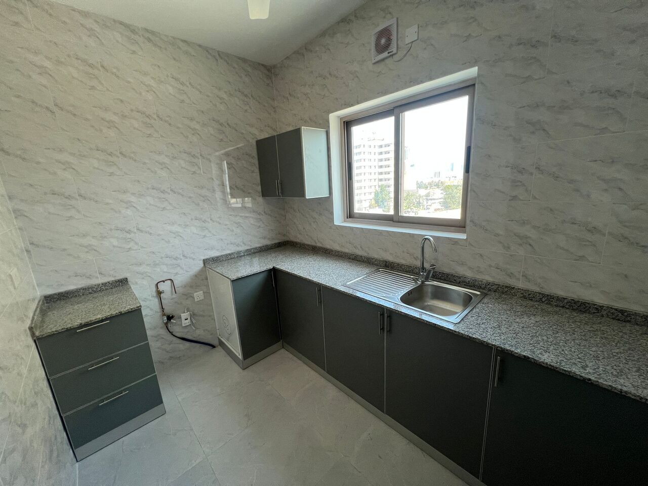Burhama, Apartments, Flats, Houses & Villas, BHD 315/month,  2 BR,  Brand New Semi-Furnished  Apartment For Rent In Burhama