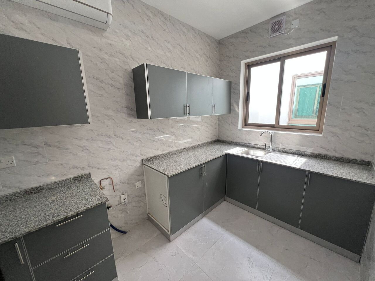 Burhama, Apartments, Flats, Houses & Villas, BHD 315/month,  2 BR,  Brand New Semi-Furnished  Apartment For Rent In Burhama