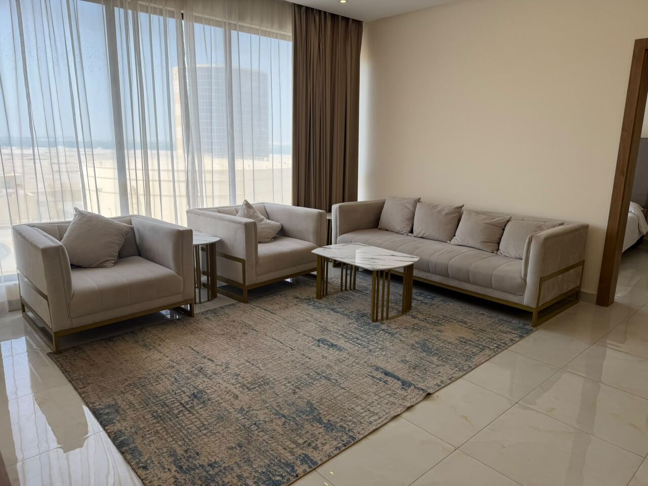Juffair, Apartments, Flats, Houses & Villas, BHD 170/month,  Room For Rent In Juffair 170bd