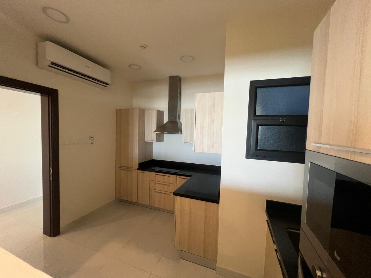 Saar, Apartments, Flats, Houses & Villas, BHD 340/month,  3 BR,  Modern Semi-Furnished Apartment For Rent In Saar | Inclusive Of EWA