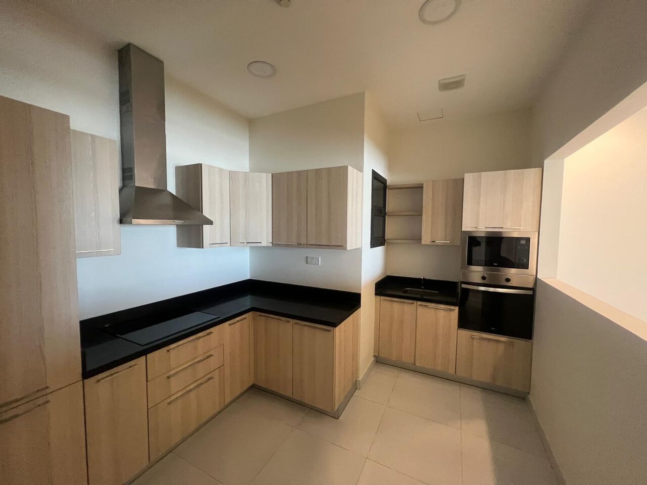 Saar, Apartments, Flats, Houses & Villas, BHD 340/month,  3 BR,  Modern Semi-Furnished Apartment For Rent In Saar | Inclusive Of EWA