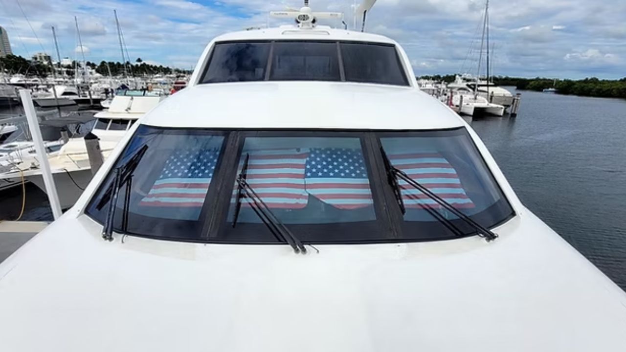 New York, Automotive, Custom Boat Windshield Replacement Experts