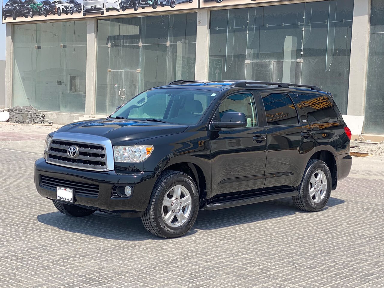 Manama, Vehicles, Cars & Trucks , BHD 8500,  Toyota Sequoia,  2016,  Automatic,  177300 KM,    (Black)