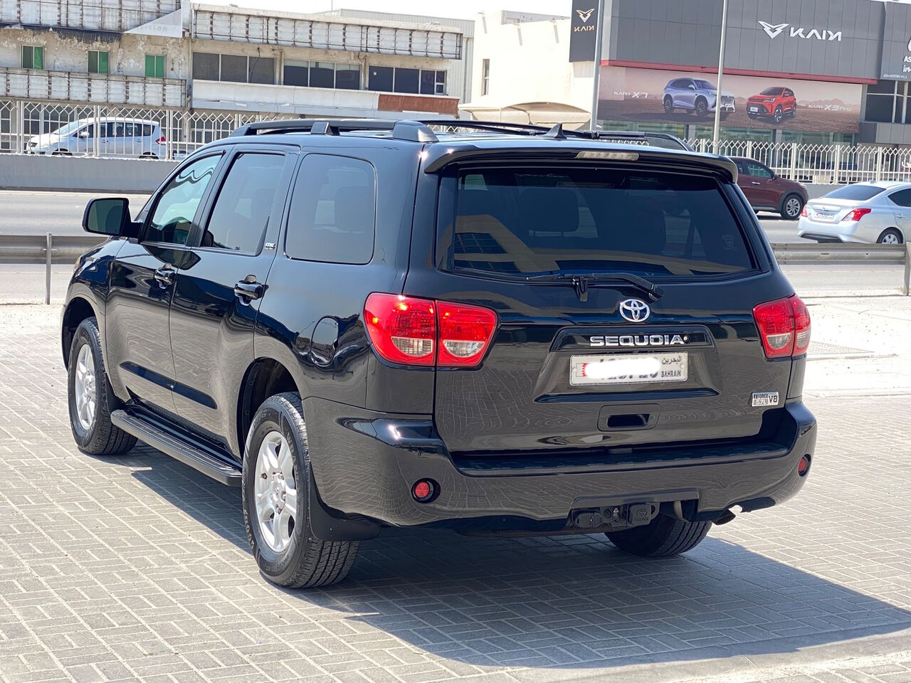 Manama, Vehicles, Cars & Trucks , BHD 8500,  Toyota Sequoia,  2016,  Automatic,  177300 KM,    (Black)