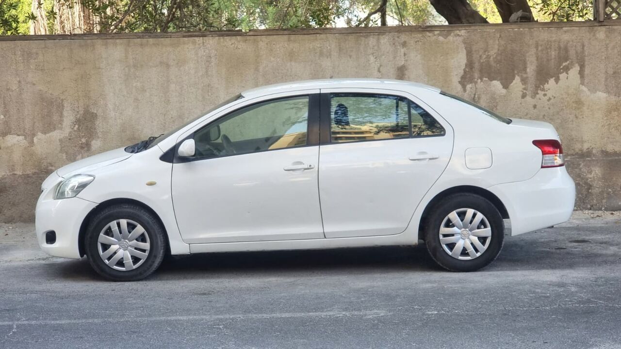 Manama, Vehicles, Cars & Trucks , BHD 1400,  Toyota Yaris,  2010,  Automatic,  225000 KM,    FOR SALE