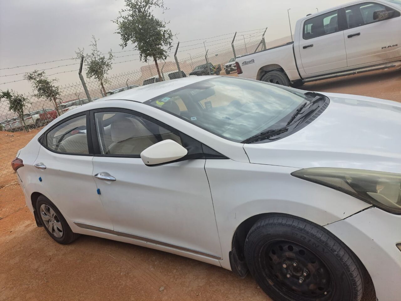 Dhahrat Laban, Vehicles, Cars & Trucks , SAR 18000,  Hyundai Elantra,  2014,  Automatic,  293000 KM,  SAR 18,000   2.0L,