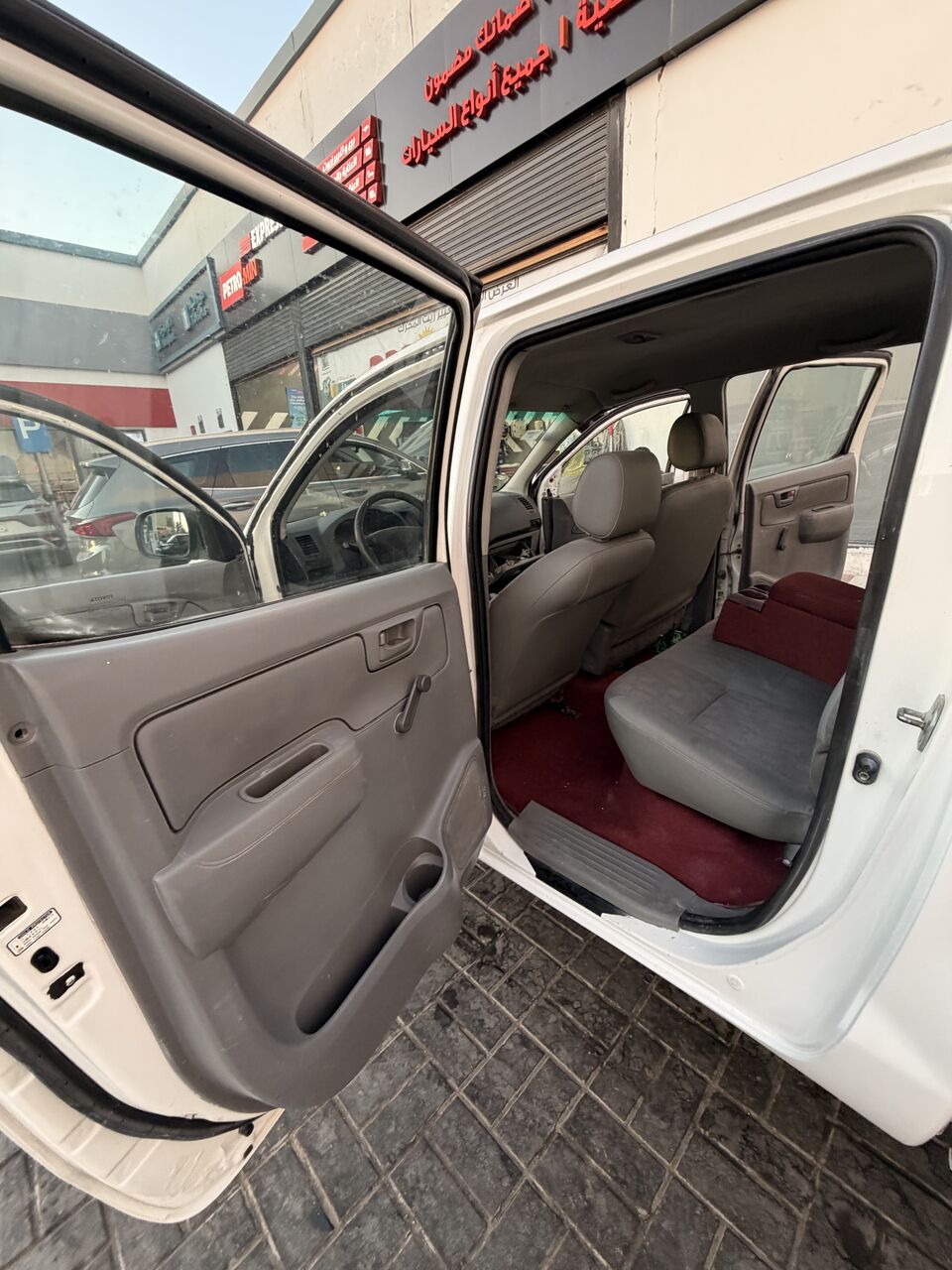Al Murabba, Vehicles, Cars & Trucks , SAR 23000,  Toyota Hil,  2006,  Manual,  230000 KM,  For Sale Ux