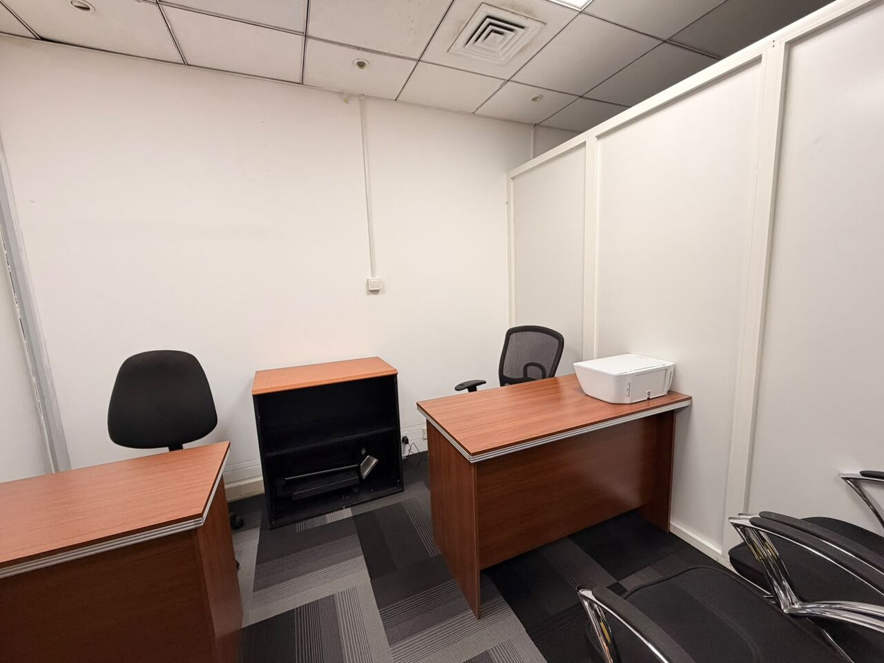 Dubai, Offices, AED 18000,  100 Sq. Feet,  Small Office For Rent &ndash; AED 18,000/Year