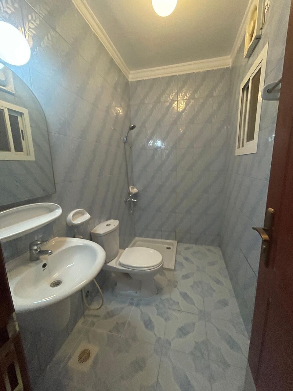 Manama, Apartments, Flats, Houses & Villas, BHD 160/month,  2 BR,  2 Bedroom In Gudebiyah Near Sacred Heart Church