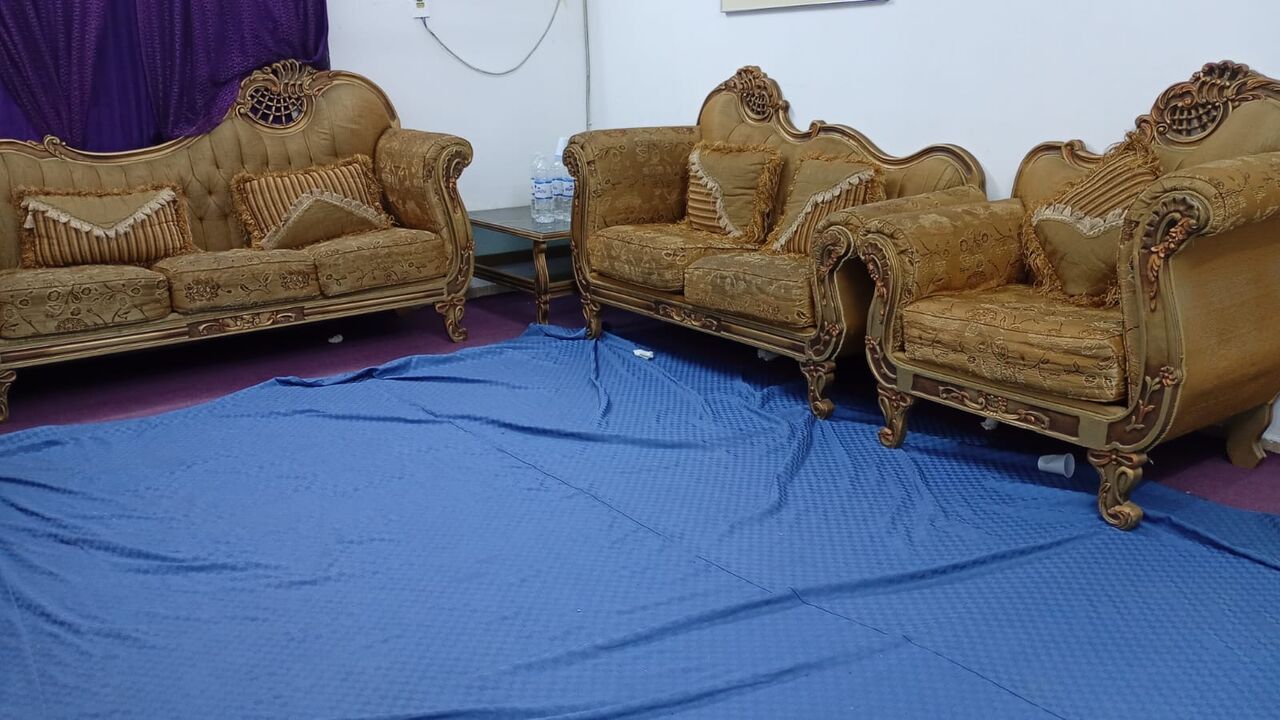 Jeddah, Furniture, SAR 600,  Golden Sofa Set