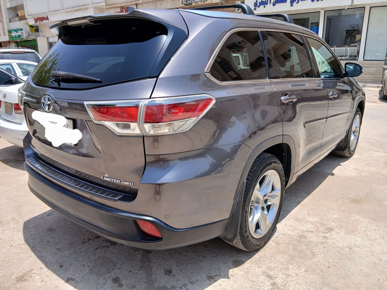 Riyadh, Vehicles, Cars & Trucks , SAR 74500,  Toyota Highlander,  2015,  Automatic,  107000 KM,    V6 Full Option | Panoramic Sunroof | Only 107,000 KM