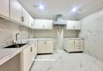 Kuwait City, Villas, KWD 700,  Renovated 3 Master Bedroom Floor For Rent In Jabriya