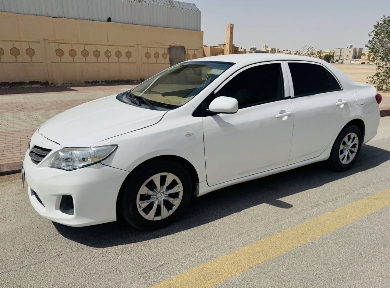 Riyadh, Vehicles, Cars & Trucks , SAR 1400,  Toyota Corolla,  2012,  Automatic,  4 KM,  Corolla For Rent A Car