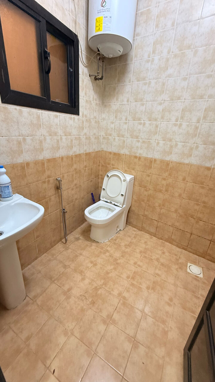Hoora, Apartments, Flats, Houses & Villas, BHD 190/month,  1 BR,  1Bath,Ewa,spacious Fully Furnished Flat For Rent In Hoora@ Inclussive-33112437