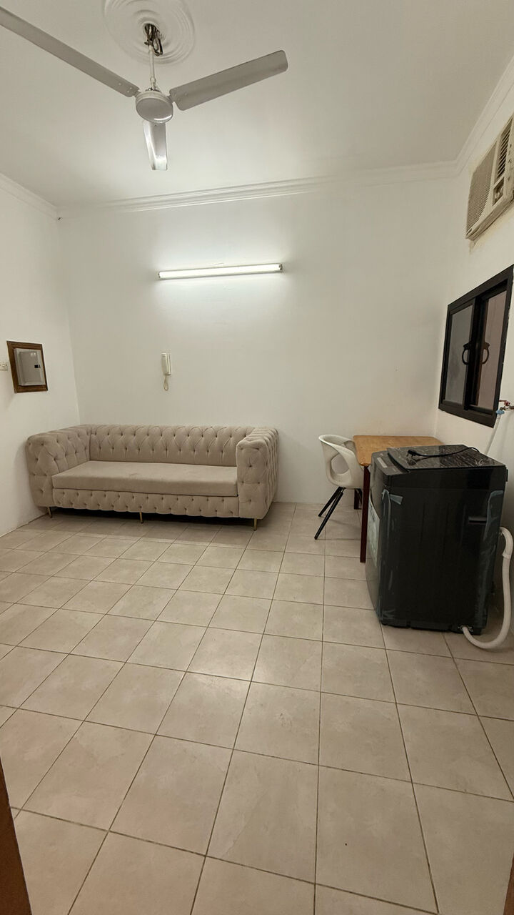 Hoora, Apartments, Flats, Houses & Villas, BHD 190/month,  1 BR,  1Bath,Ewa,spacious Fully Furnished Flat For Rent In Hoora@ Inclussive-33112437