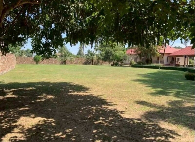 Bangkok, Real Estate For Sale, THB 35000000,  6 BR,  1098 Sq. Feet,  Land In Pong, Bang Lamung, Next To The Main Road, 2 Rai With Buildings. Near Pattaya City
