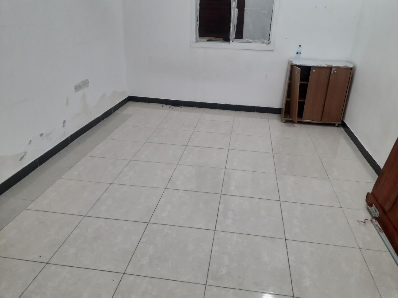 Gudaibiya, Apartments, Flats, Houses & Villas, BHD 150/month,  Studio,  90 Sq. Meter,  Studio Semi Furnished Big Flat Available In Gudaibiya Call Aleena