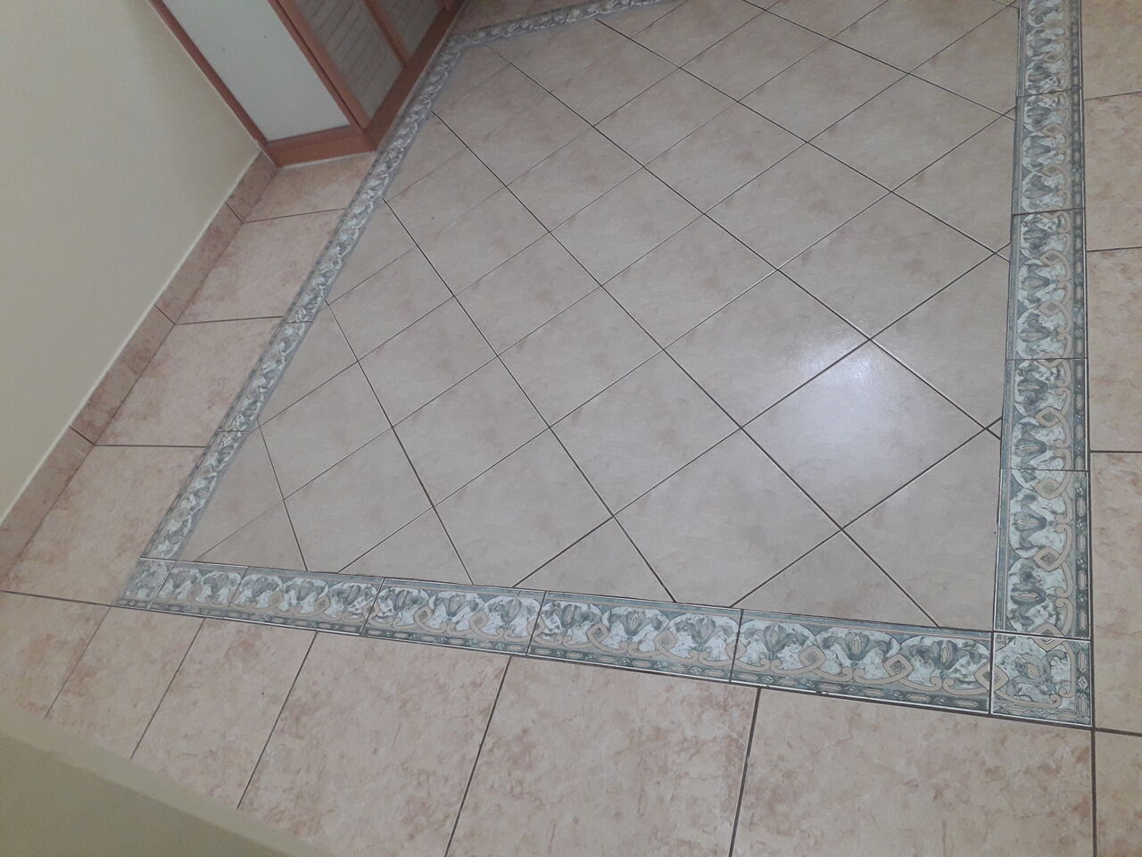 Salmaniya, Apartments, Flats, Houses & Villas, BHD 130/month,  Studio,  70 Sq. Meter,  Studio Semi Furnished Flat Available In Salmaniya Call Aleena