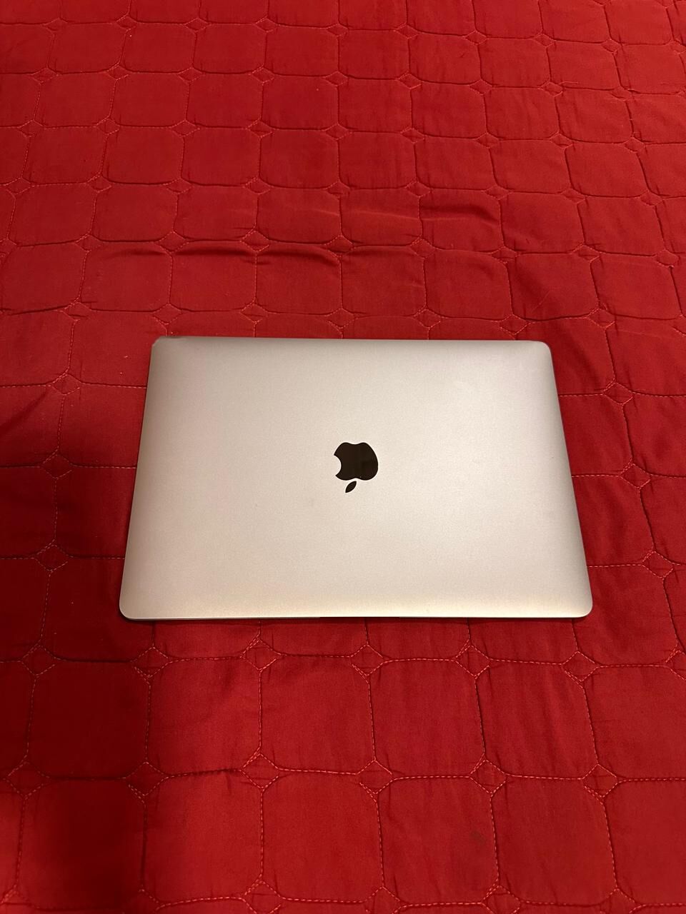 Al Khobar Al Shamalia, Computers, SAR 2000,  Apple MacBook Air Laptop: Apple M1 Chip, 13&rdquo; Retina Display, 8GB RAM, 256GB SSD Storage, B