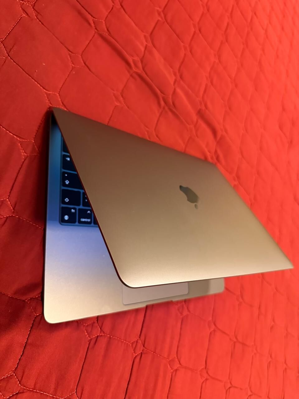 Al Khobar Al Shamalia, Computers, SAR 2000,  Apple MacBook Air Laptop: Apple M1 Chip, 13&rdquo; Retina Display, 8GB RAM, 256GB SSD Storage, B