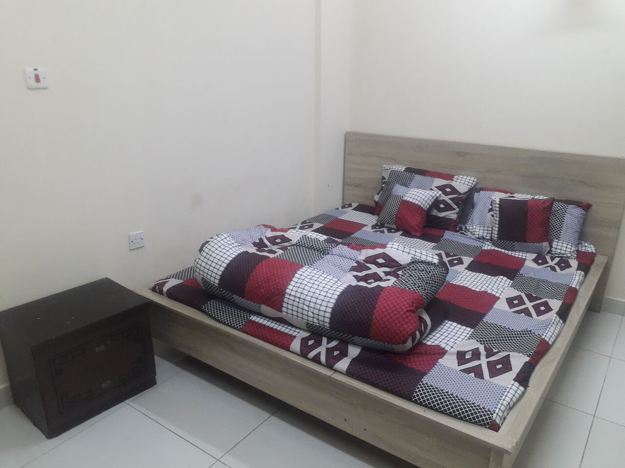 Adliya, Apartments, Flats, Houses & Villas, BHD 220/month,  Furnished,  1 BR,  100 Sq. Meter,  1 Bhk Fully Furnished Flat Available In Adliya Call Aleena