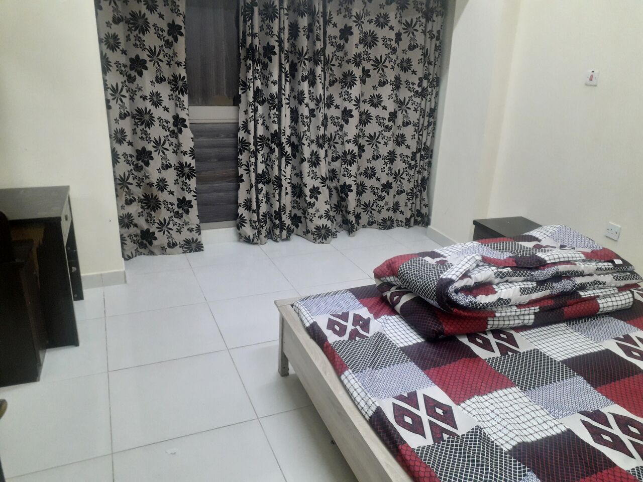Adliya, Apartments, Flats, Houses & Villas, BHD 220/month,  Furnished,  1 BR,  100 Sq. Meter,  1 Bhk Fully Furnished Flat Available In Adliya Call Aleena