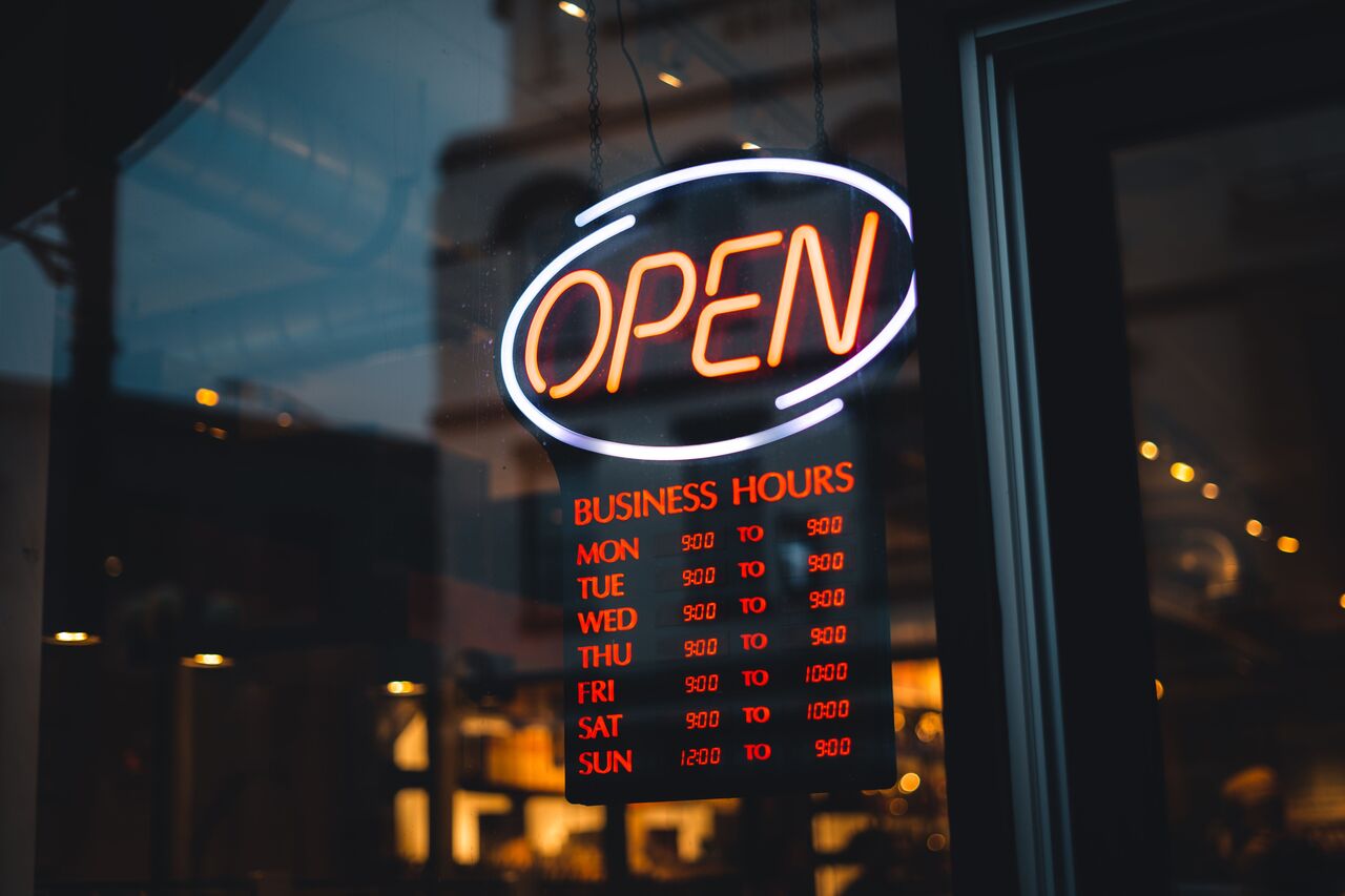 Tampa Bay, Graphic Design, LED Sign Company Tampa Delivering Bright Custom Business Signs