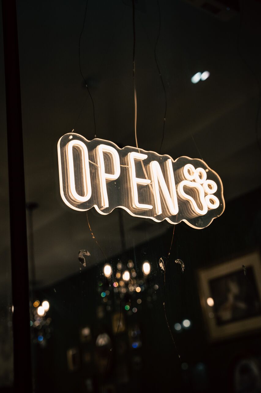 Tampa Bay, Graphic Design, LED Sign Company Tampa Delivering Bright Custom Business Signs