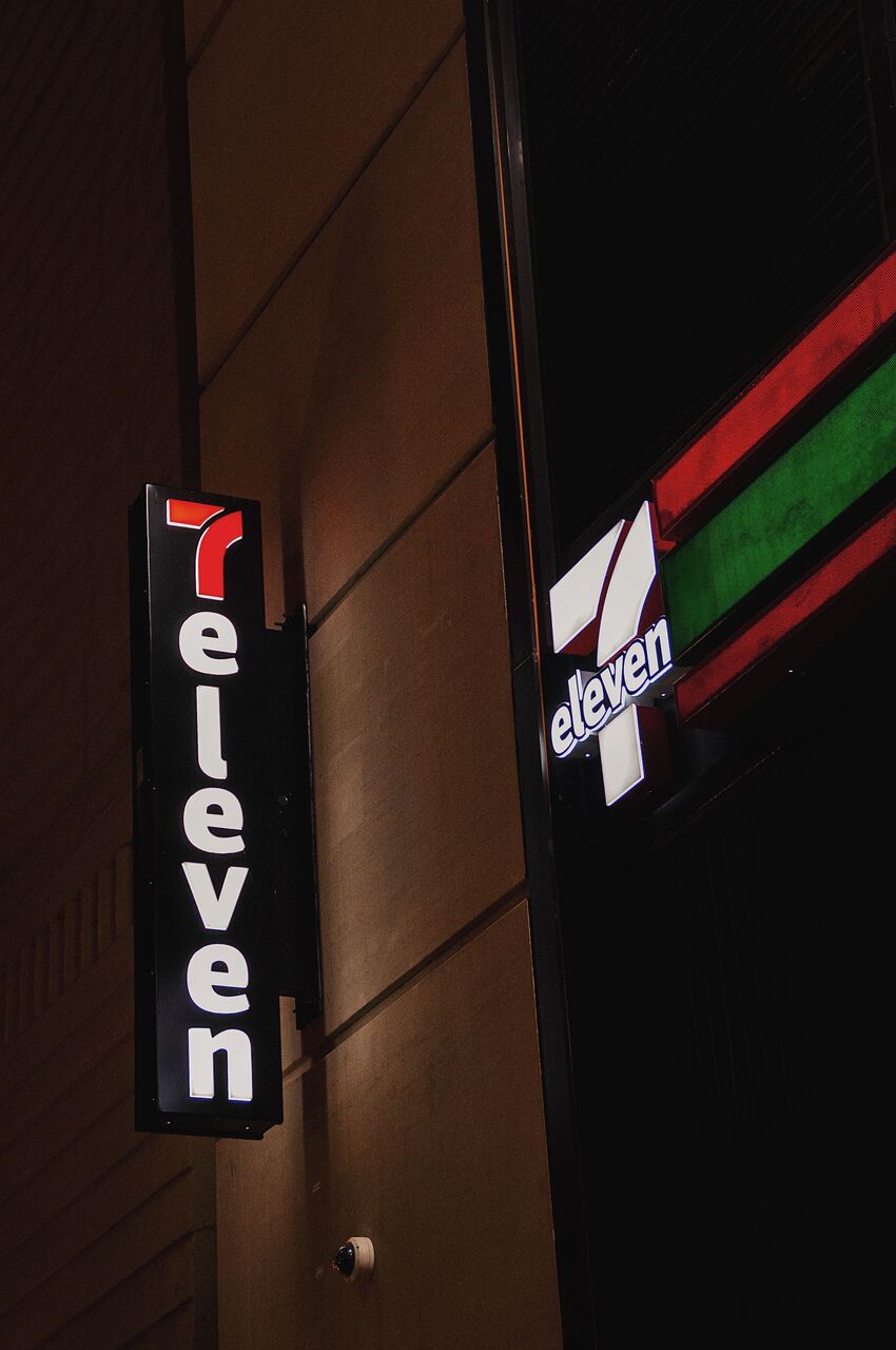 Tampa Bay, Graphic Design, LED Sign Company Tampa Delivering Bright Custom Business Signs