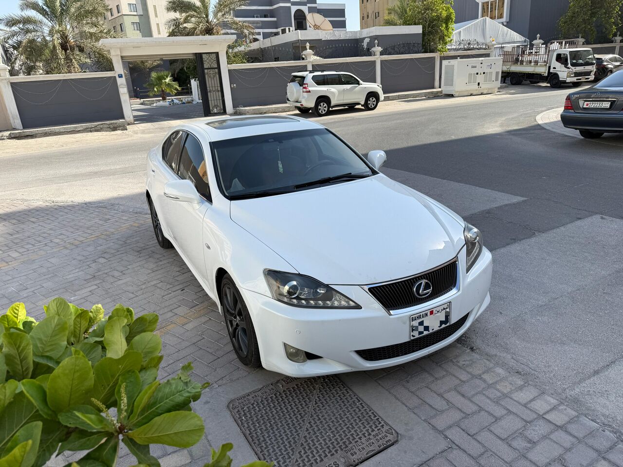 Mahooz, Vehicles, Cars & Trucks , BHD 2200,  Lexus IS300,  2007,  Automatic,  198000 KM,    For Sale | Very Well Maintained | Family Used Car