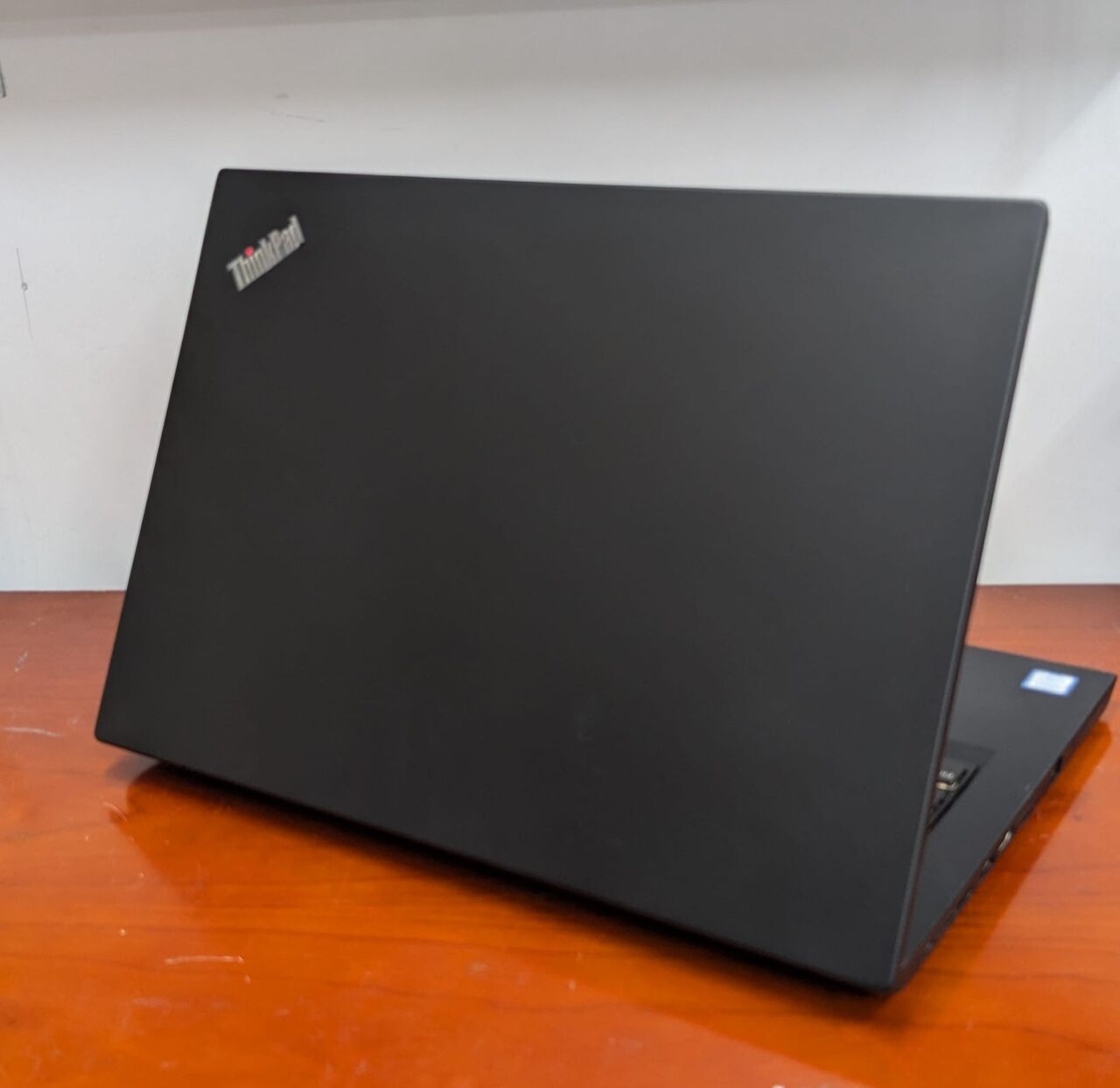 Manama, Computers, BHD 108,  Lenovo Thinkpad I7 8th Gen Laptop 16GB RAM M.2 SSD 35x Fast 14" Free Bag, Mouse, Earphone