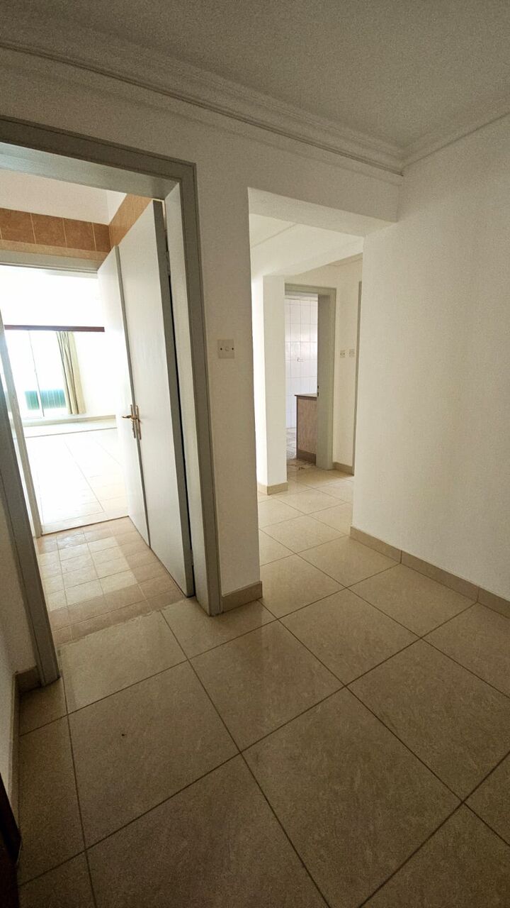 Salmaniya, Apartments, Flats, Houses & Villas, BHD 270/month,  2 BR,  2 Bedroom Un Furnished Flat For Rent With Ewa