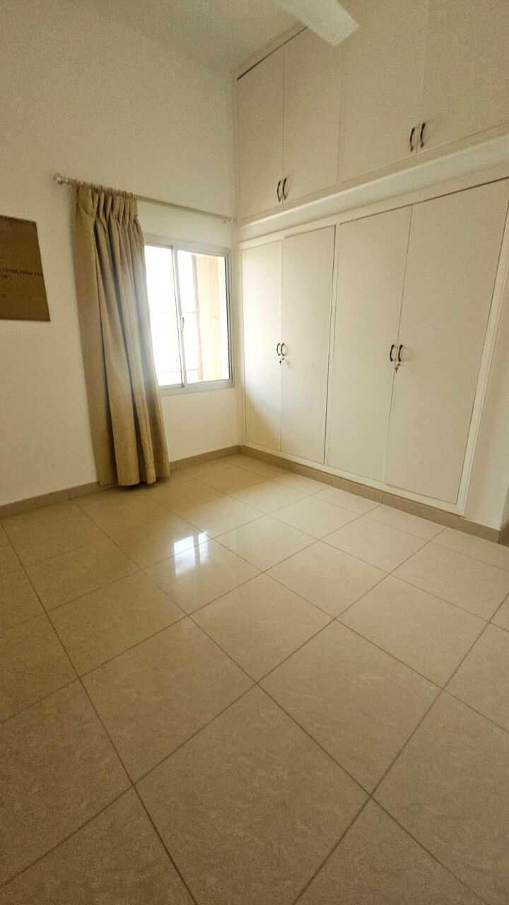 Salmaniya, Apartments, Flats, Houses & Villas, BHD 270/month,  2 BR,  2 Bedroom Unfurnished Flat For Rent With Ewa