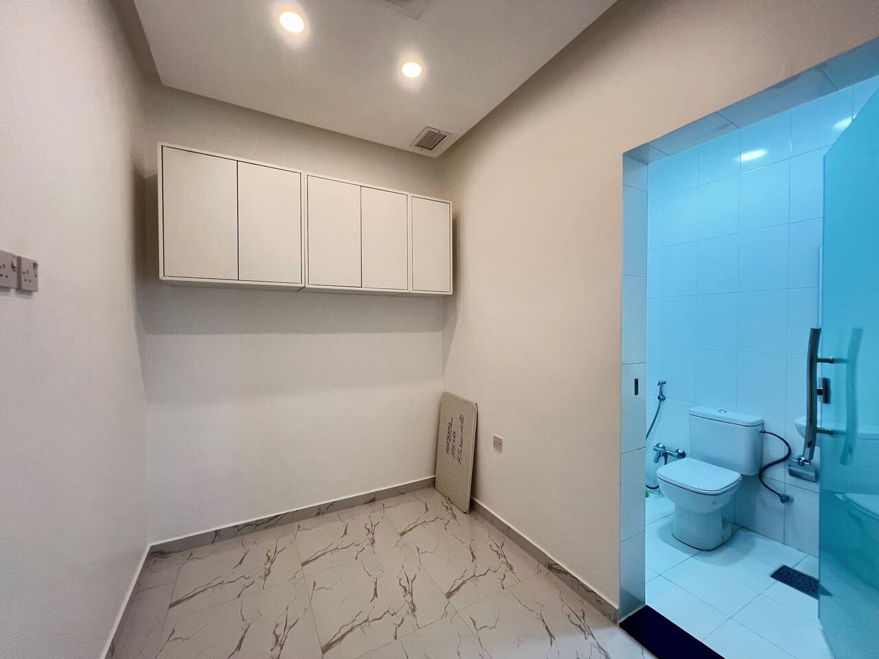 Kuwait City, Apartments, Flats, Houses & Villas, KWD 500/month,  3 BR,  Jabriya &ndash; Lovely, Unfurnished, Three Bedroom Apartment