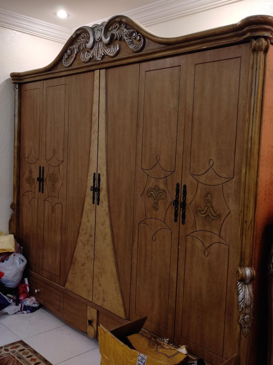 Jeddah, Furniture, SAR 6,  Household Item For Sale-Good Condition