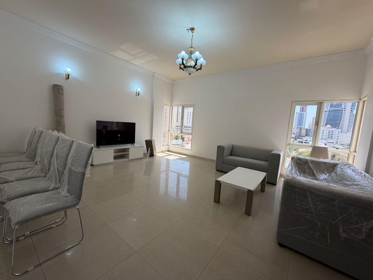 Juffair, Apartments, Flats, Houses & Villas, BHD 430/month,  Furnished,  2 BR,  Apartment For Rent In Juffair | Balcony | Pool, Gym & Unlimited WiFi
