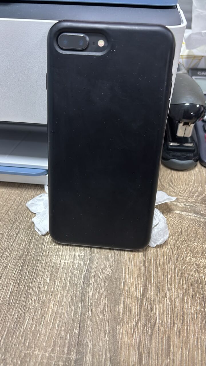 Jeddah, Mobile Phones, SAR 550,  I-phone 8 Black Color For Sale
