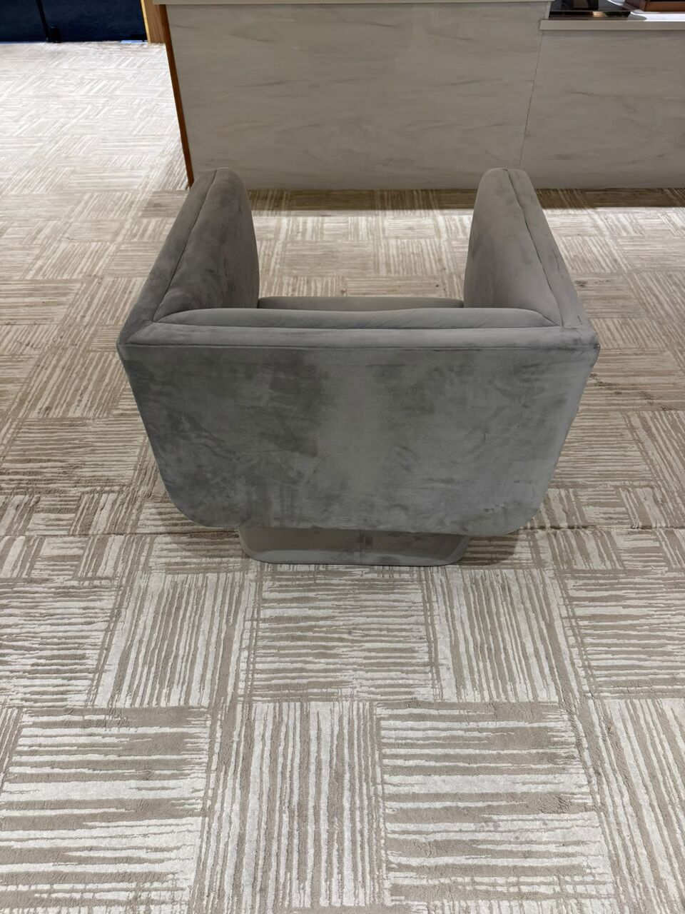 Riyadh, Furniture, SAR 200,  Luxury Single Sofa And 3 Piecs