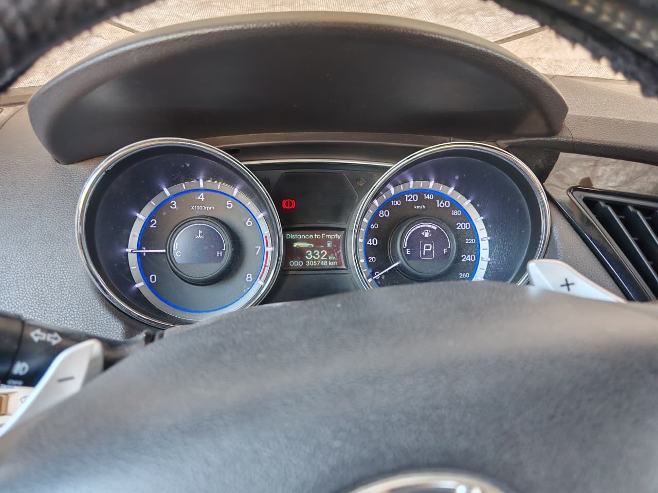 Al Malaz, Vehicles, Cars & Trucks , SAR 30,  Hyundai Sonata,  2014,  Automatic,  305000 KM,    &ndash; Single Owner, Well-Maintained