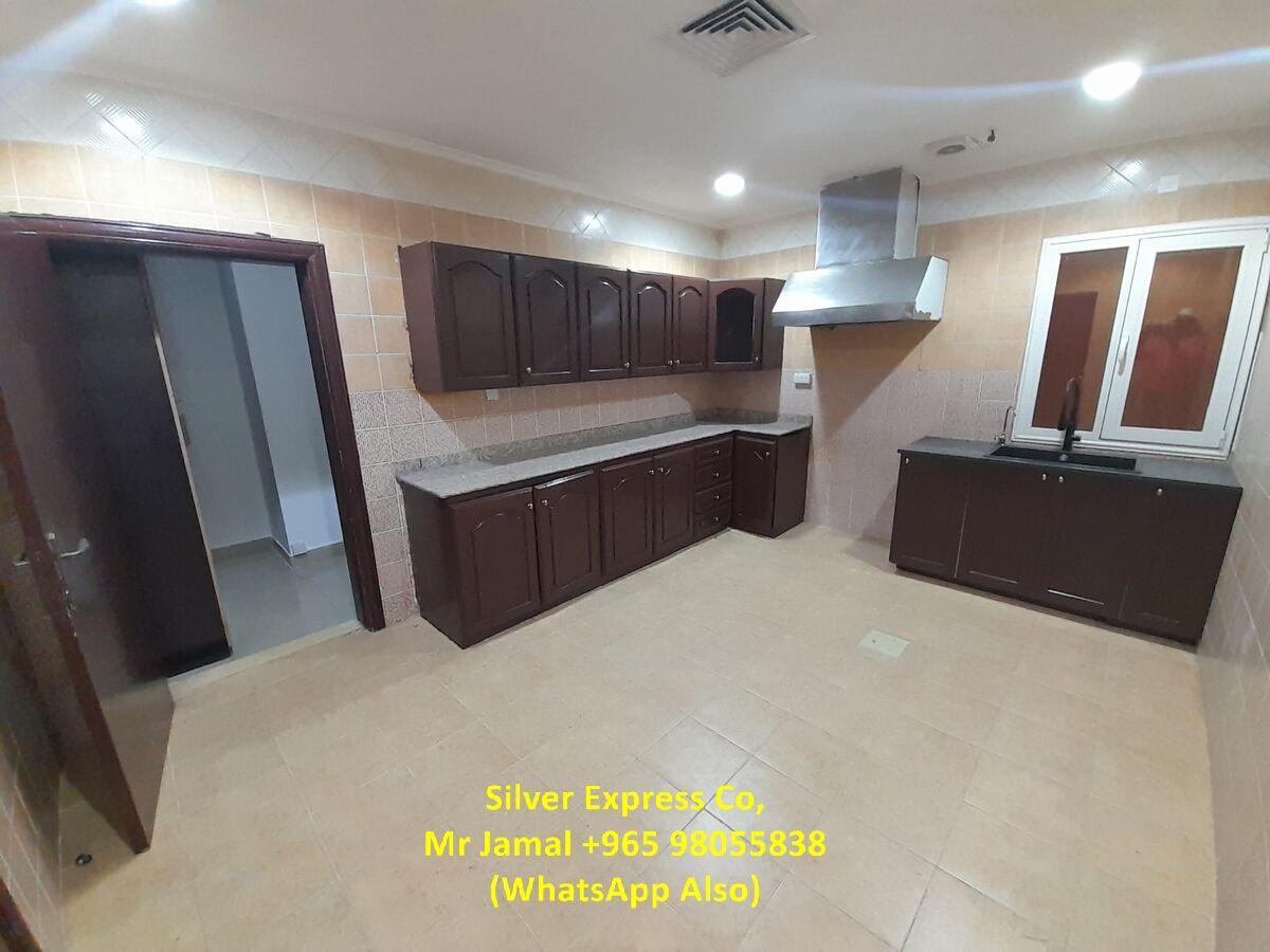 Mangaf, Apartments, Flats, Houses & Villas, KWD 450/month,  3 BR,  200 Sq. Meter,  3 Bedroom Apartment With Shared Garden For Rent In Mangaf.