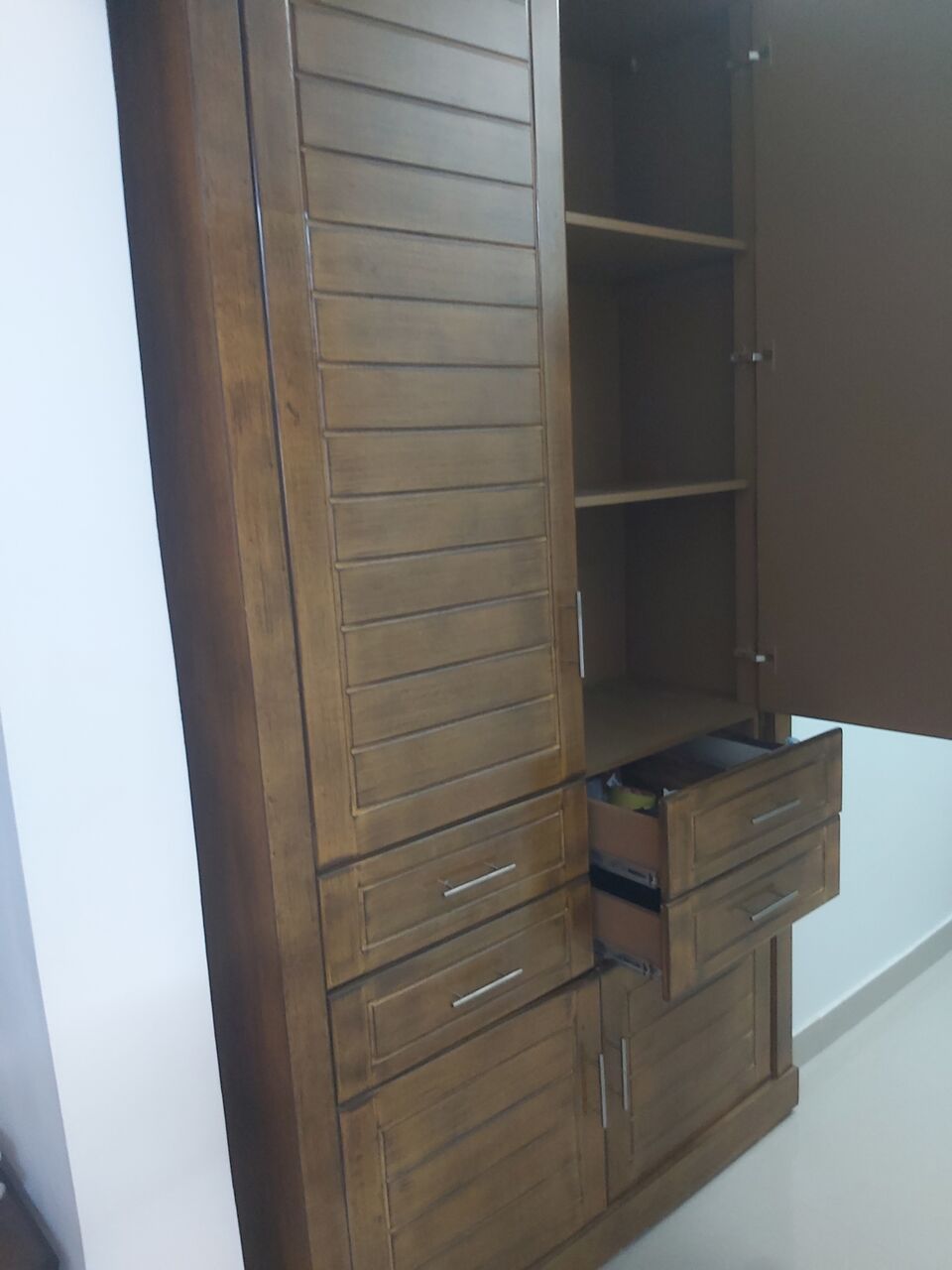 Dammam, Household Items, SAR 1000,  Cabinets Suitale For Storage Local Made With Cost 2200SR / In Excellent, Like-new Co