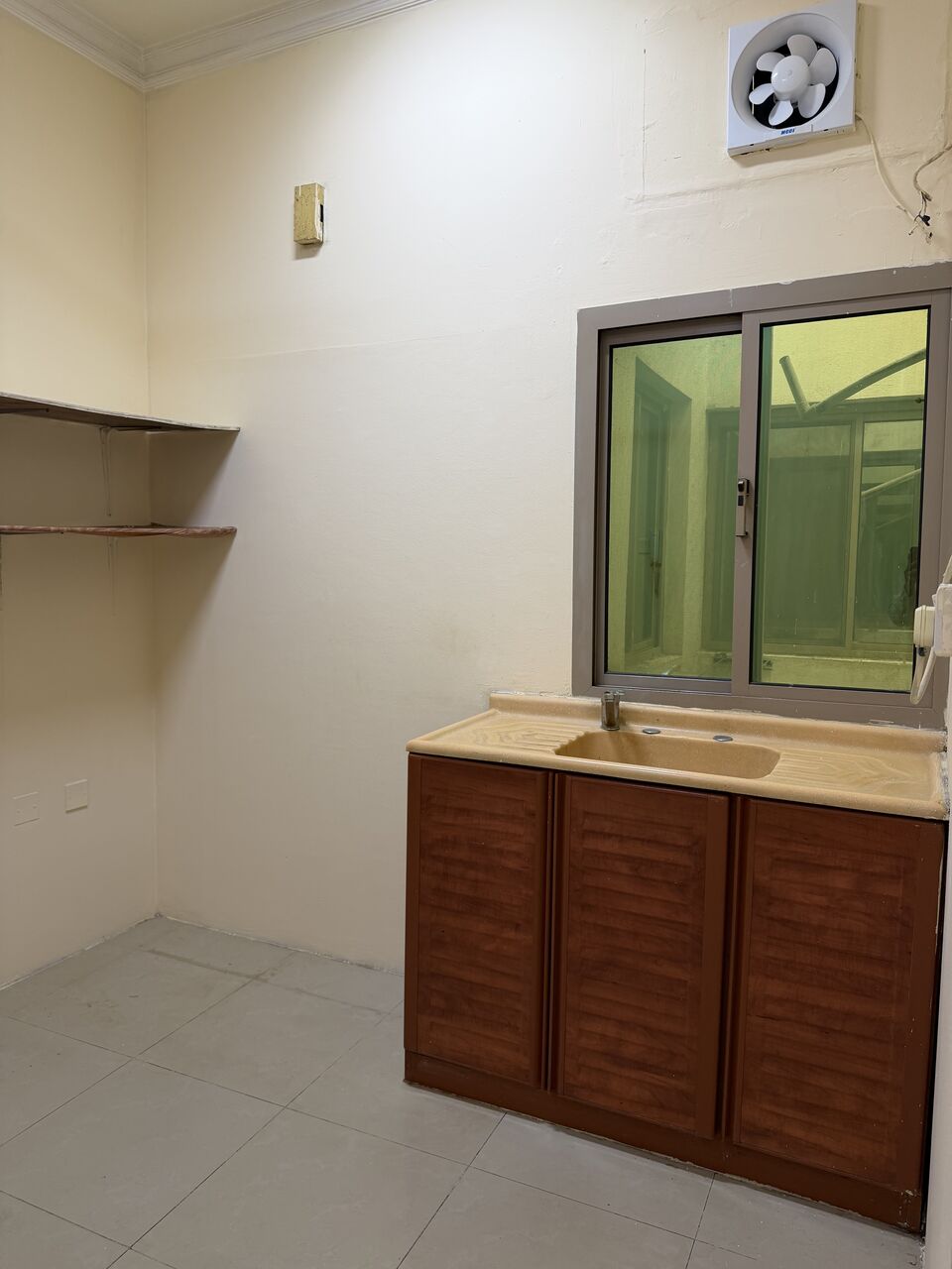 Gudaibiya, Apartments, Flats, Houses & Villas, BHD 140/month,  One Bedroom BHD 140 With EWA