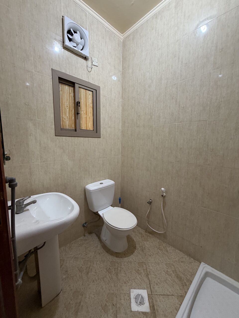 Gudaibiya, Apartments, Flats, Houses & Villas, BHD 140/month,  One Bedroom BHD 140 With EWA