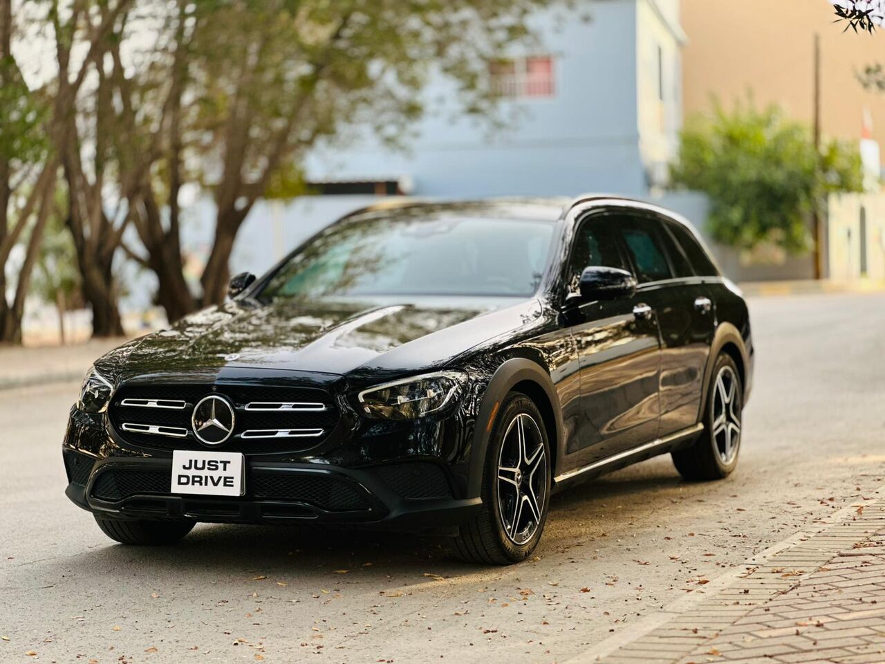 Segaya, Vehicles, Cars & Trucks , BHD 19500,  Mercedes-Benz E-Class,  2023,  Automatic,  46000 KM,  MERCEDES BENZ E450 HYBRID  MODEL FULLY LOADED SINGLE OWNER USED CAR 35400768,33665080