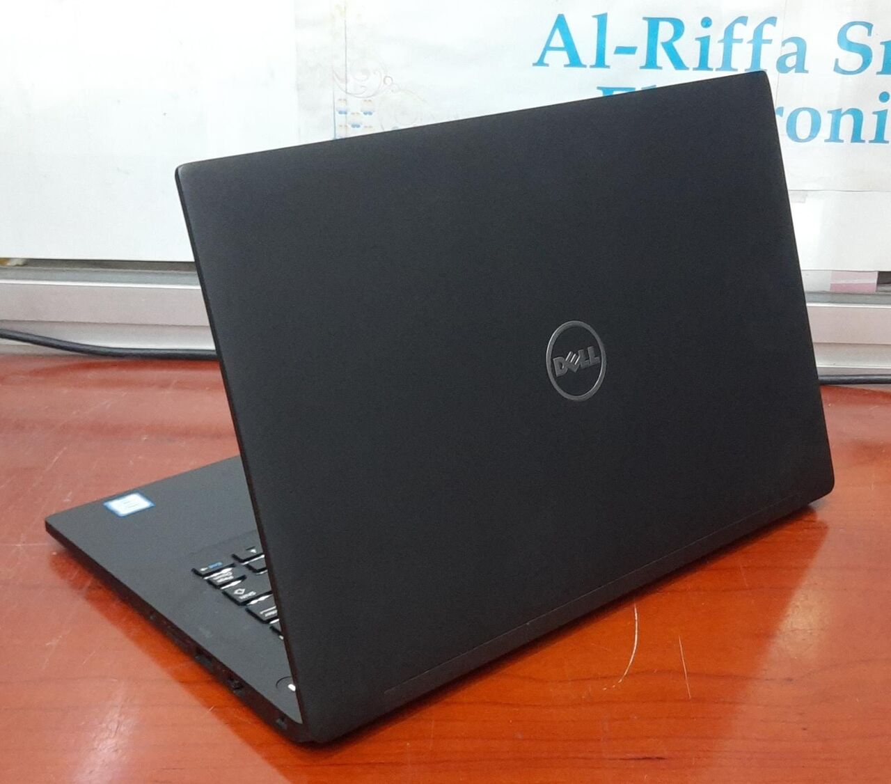 Riffa, Computers, BHD 87,  Limited Offer DELL Core I7 7th Gen Business Laptop 14" FHD Screen 8GB DDR4 RAM (Free Bag)