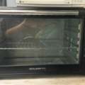 SAR 400,  Oven