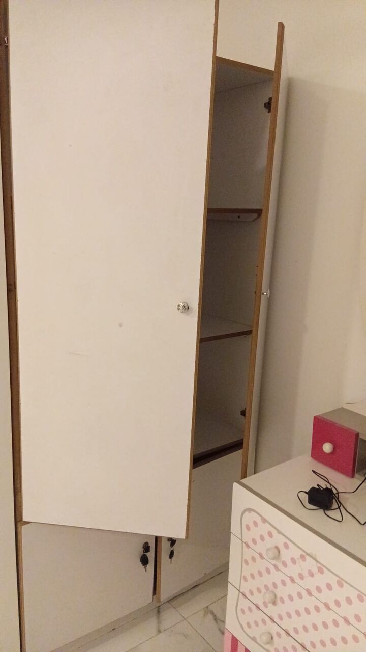Muharraq, Household Items, BHD 15,  AC  & Cupboard