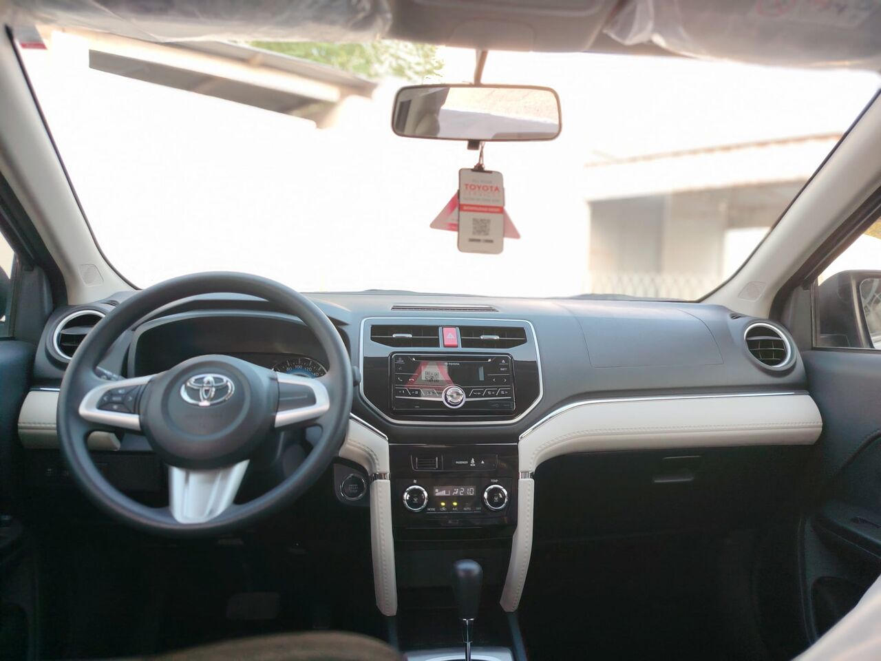 Manama, Vehicles, Cars & Trucks , BHD 5200,  Toyota RunX,  2022,  Automatic,  66000 KM,  Toyota Rush