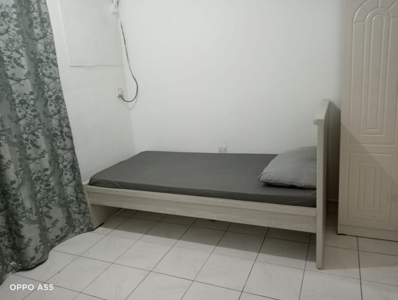 Sharjah, Rooms for Rent, AED 1300/month,  Furnished,  Room For Rent