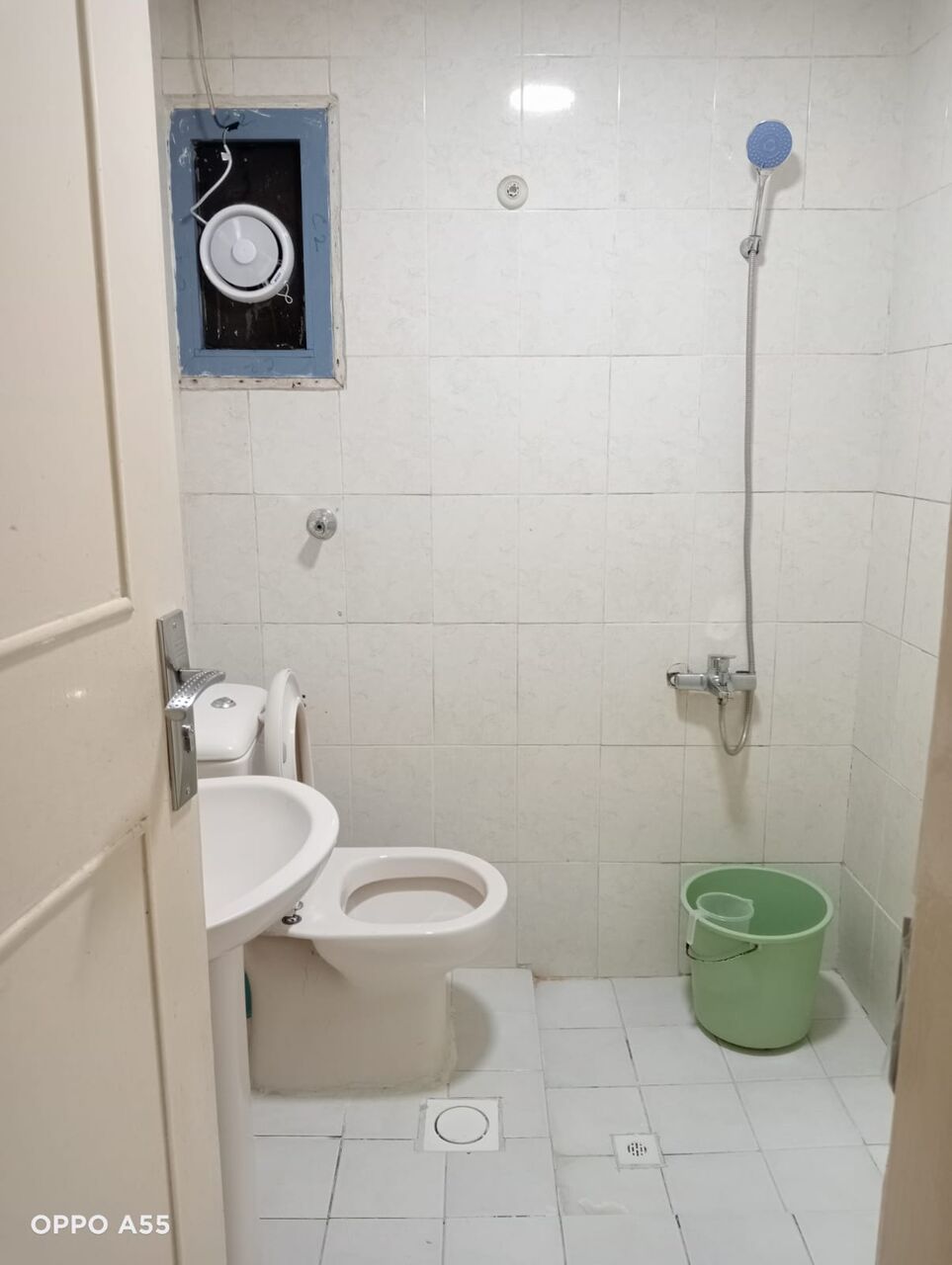 Sharjah, Rooms for Rent, AED 1300/month,  Furnished,  Room For Rent